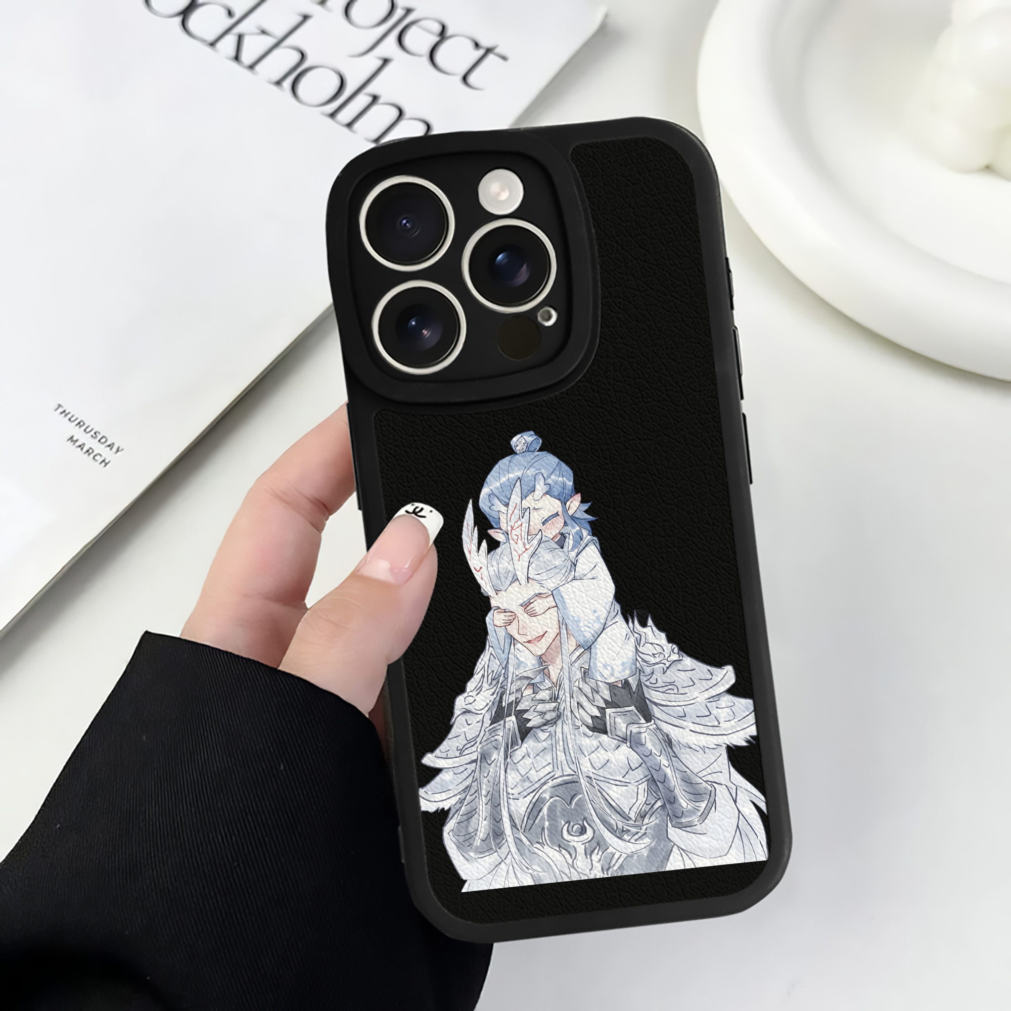 （画像用） Ne Zha 2 ナタ 魔童の大暴れ 【iPhone 16シリーズ対応】シリコンスマホケース（レザー調） 材質：シリコン